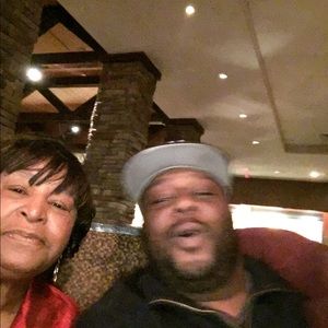 Meet your Posher, Gregory